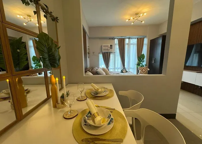 Warm & Homey In Stamford Mckinley